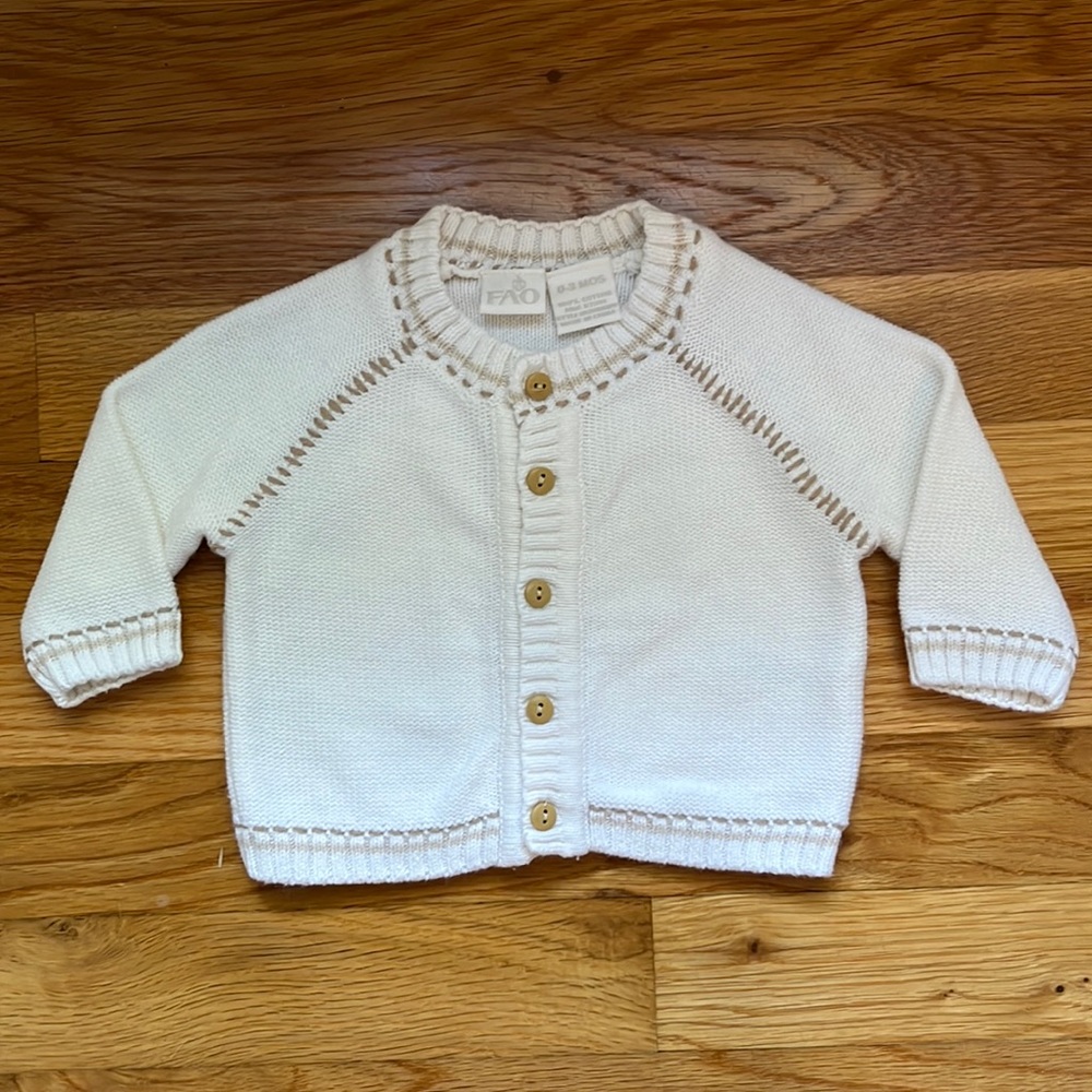 FAO 0-3 month sweater.